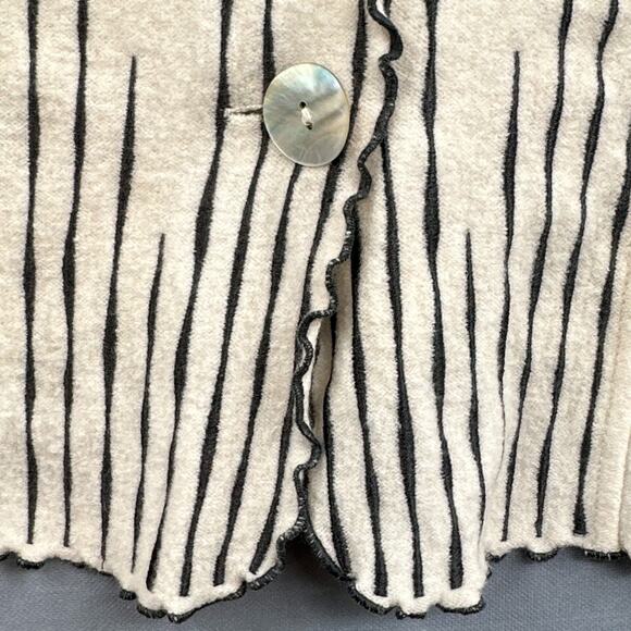 Venario Wool Sweater Cardigan M Cream Ruffled Artsy Career Edwardian Cottage Y2K - Picture 4 of 16